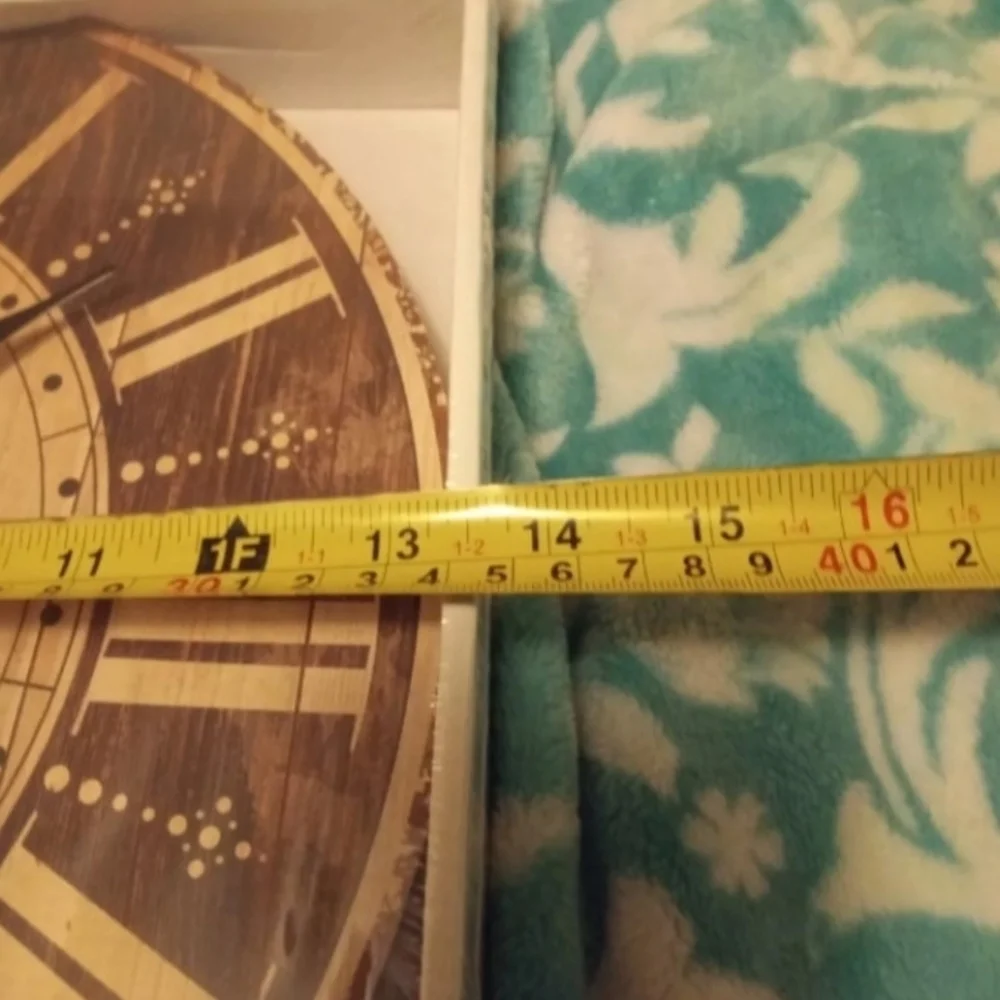 Rustic Wall Clock - Brown - Picture 3 of 4